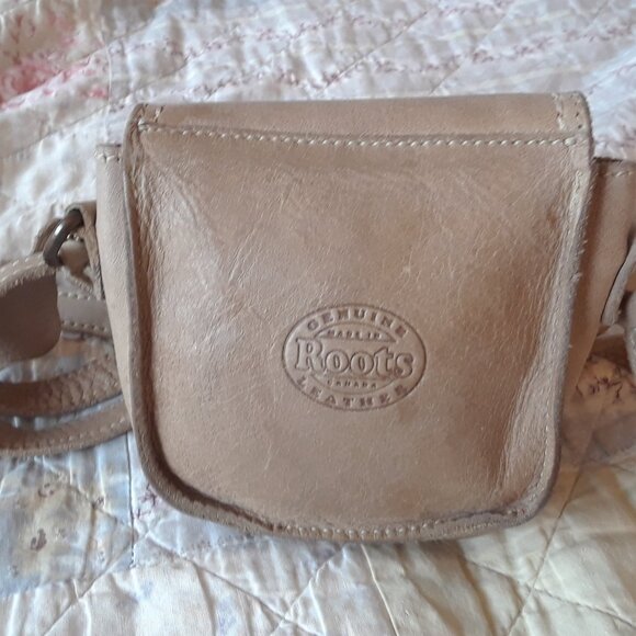 Vintage ROOTS Mini Crossbody Bag - Picture 7 of 16